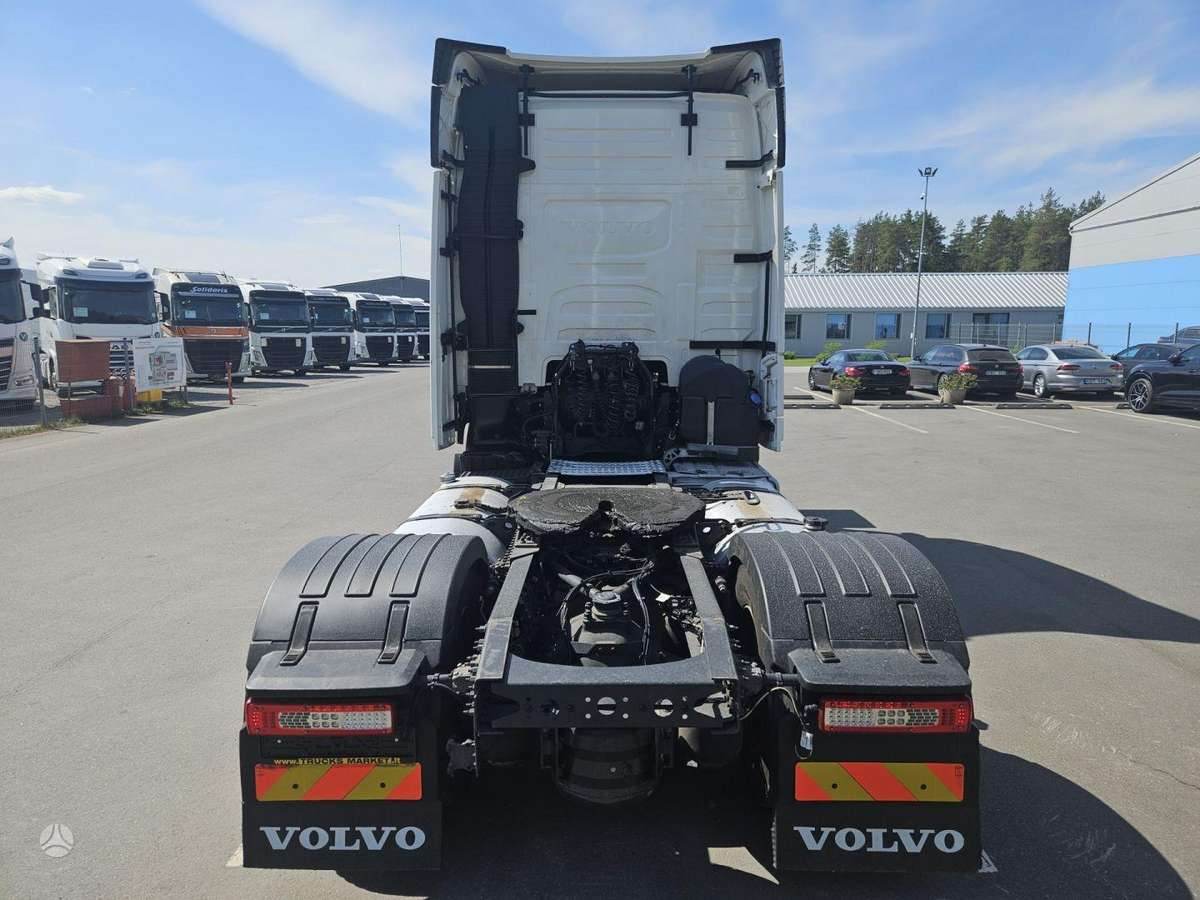 Volvo FH 460, double sleeper