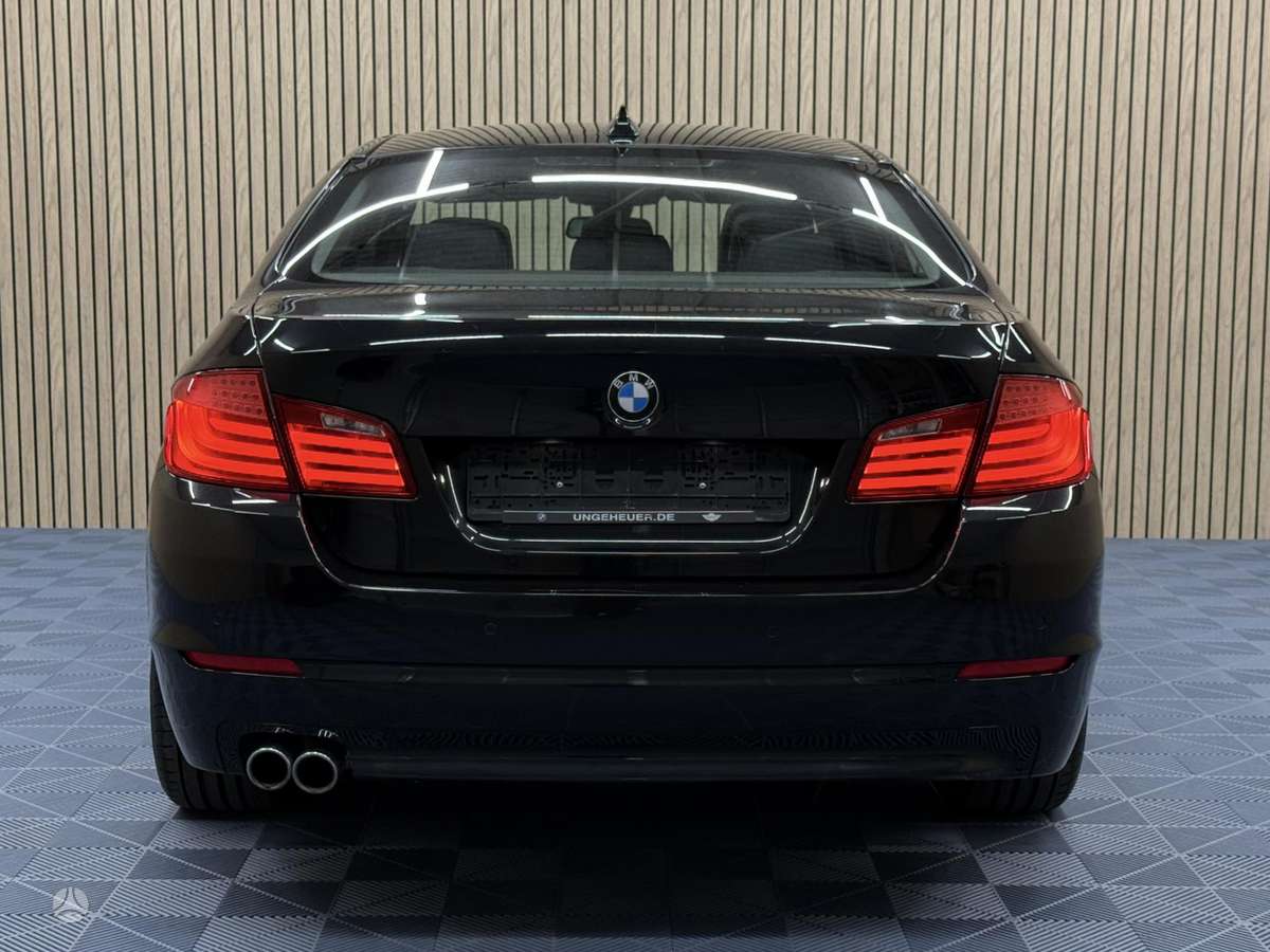 BMW 520, 2.0 l., Седан