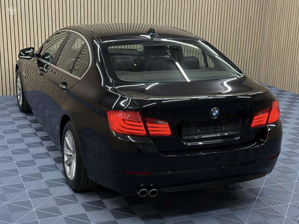 BMW 520, 2.0 l., Седан