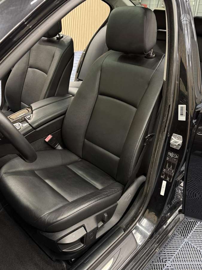 BMW 520, 2.0 l., Седан