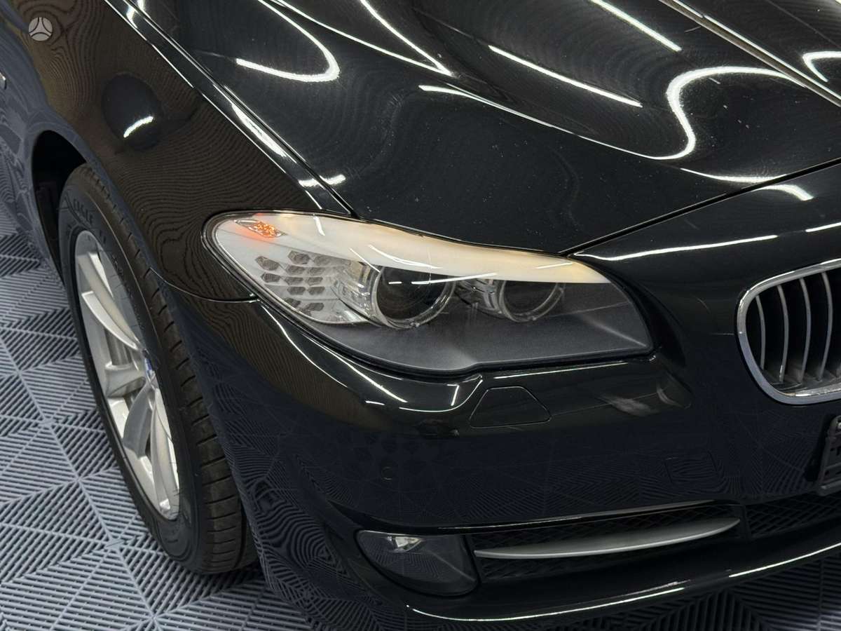 BMW 520, 2.0 l., Седан