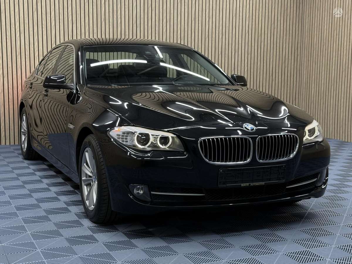 BMW 520, 2.0 l., Седан