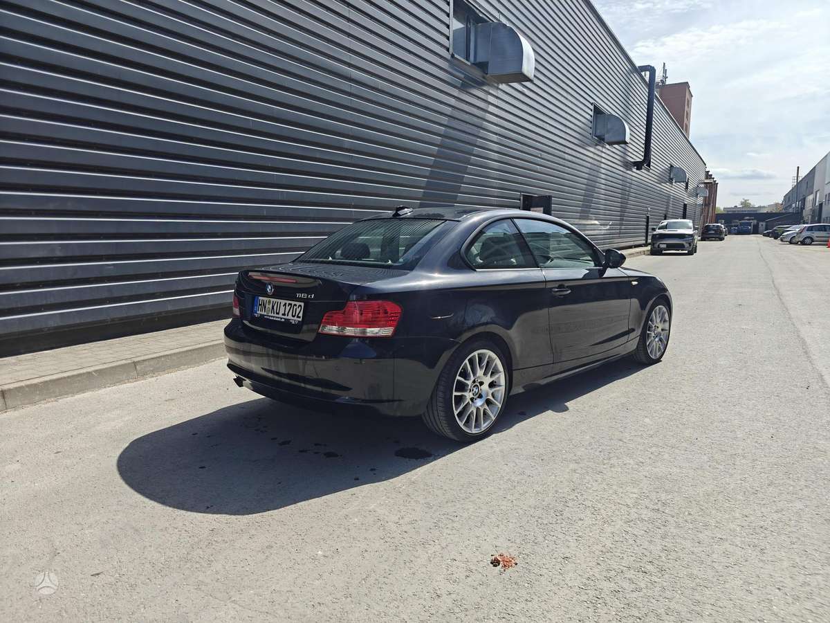 BMW 118, 2.0 l., coupe