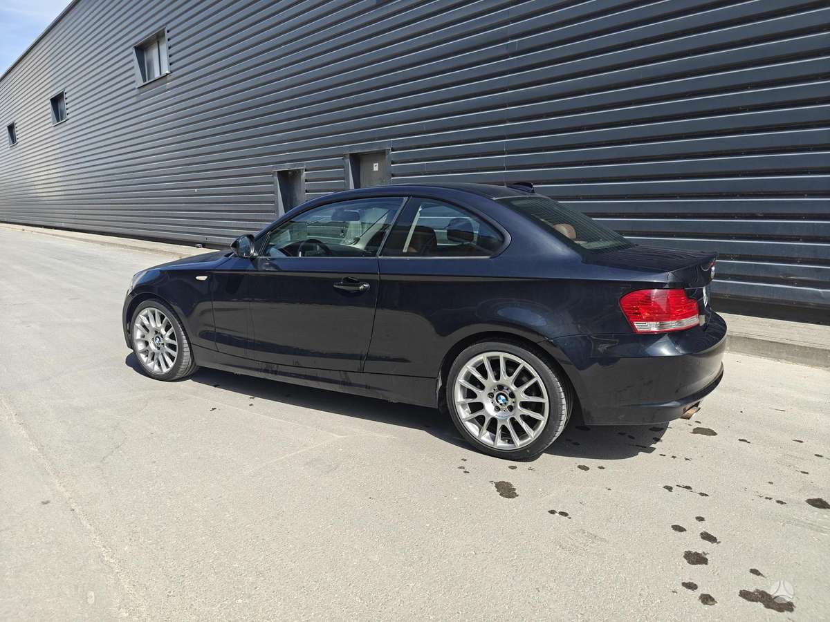 BMW 118, 2.0 l., coupe