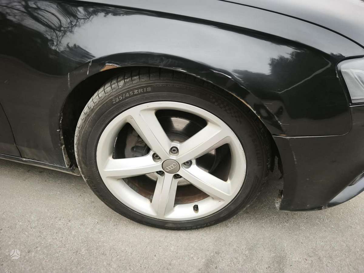 Audi A4, 2.0 l., sedanas