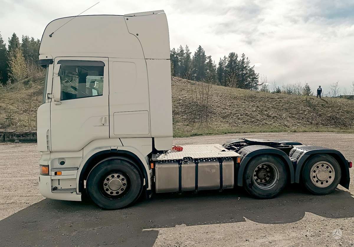 Scania R620 6x2 retarder, double sleeper