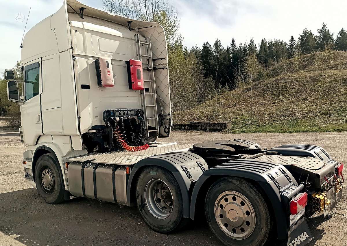 Scania R620 6x2 retarder, double sleeper