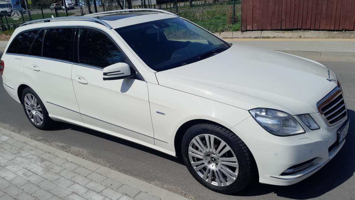 Mercedes-Benz E200, 2.1 l., Универсал