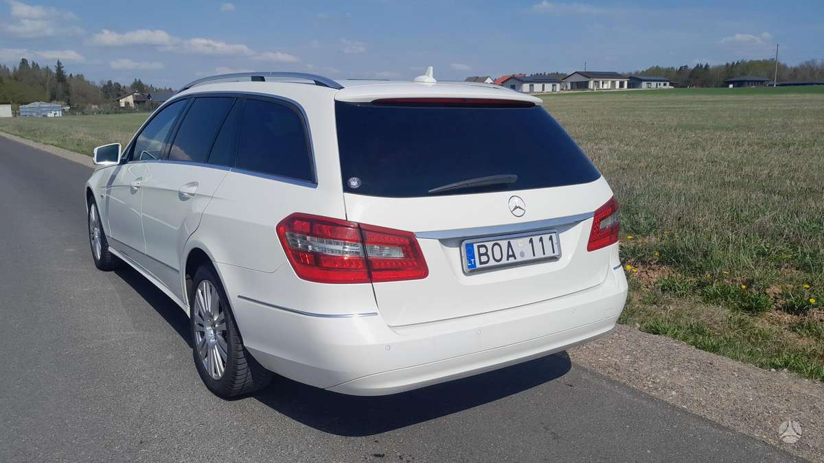 Mercedes-Benz E200, 2.1 l., Универсал