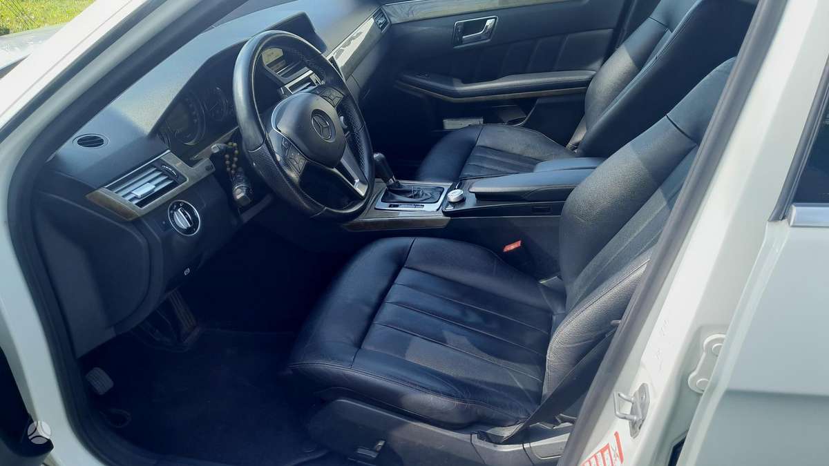 Mercedes-Benz E200, 2.1 l., Универсал
