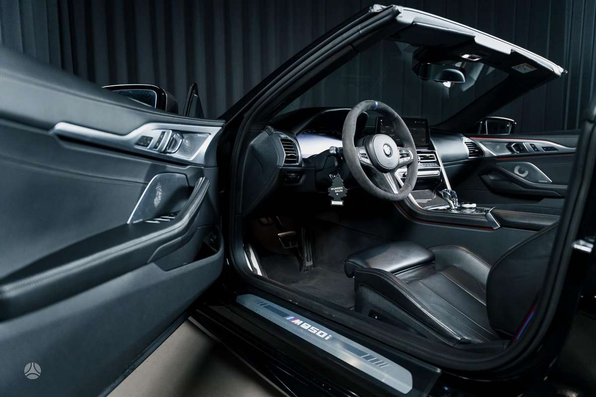BMW M850, 4.4 l., Кабриолет