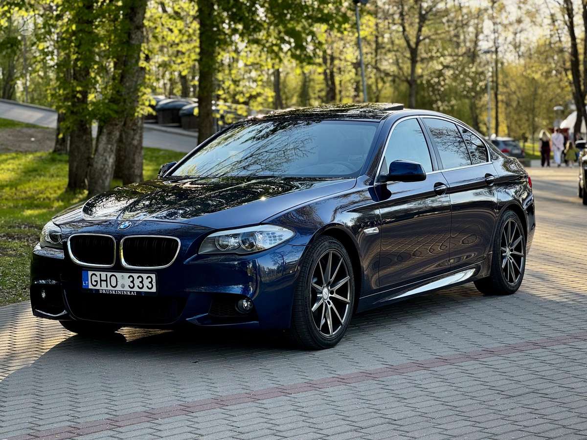 BMW 528, 2.0 l., Седан
