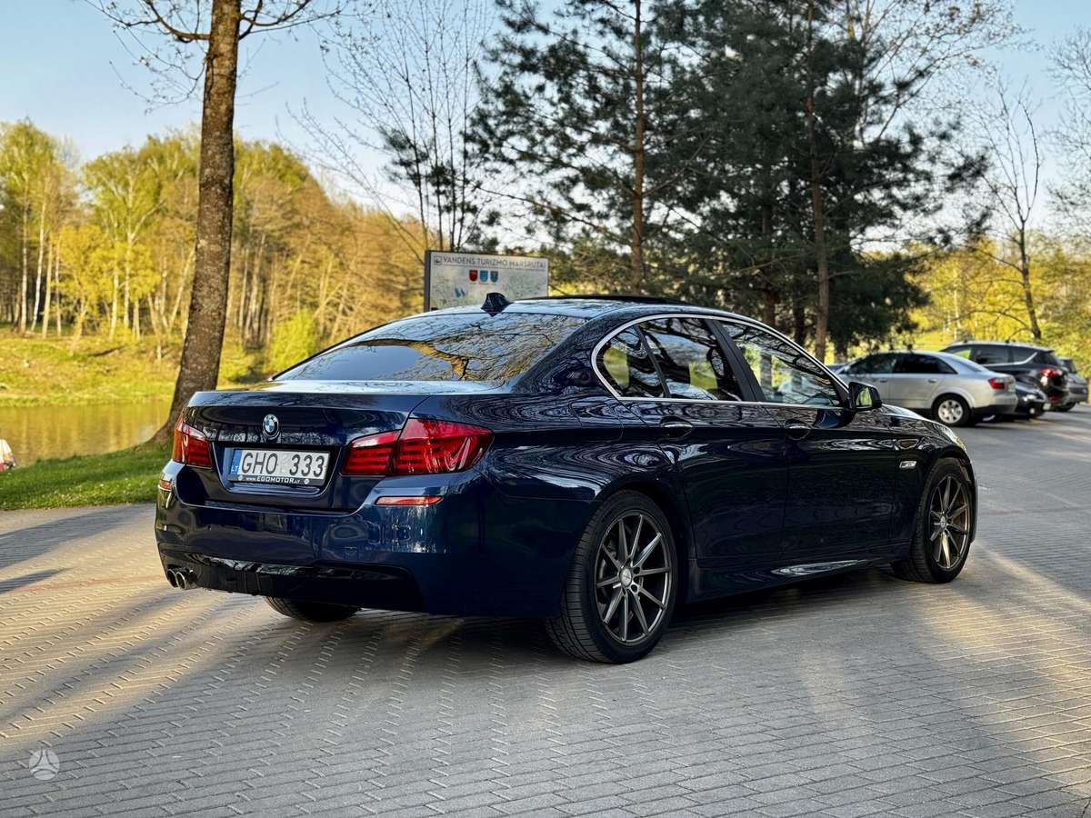 BMW 528, 2.0 l., Седан