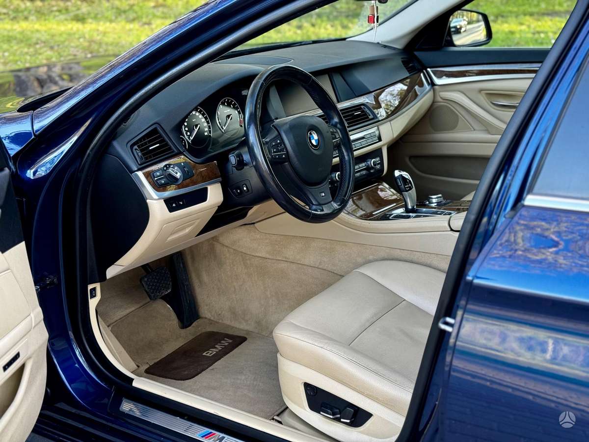 BMW 528, 2.0 l., Седан