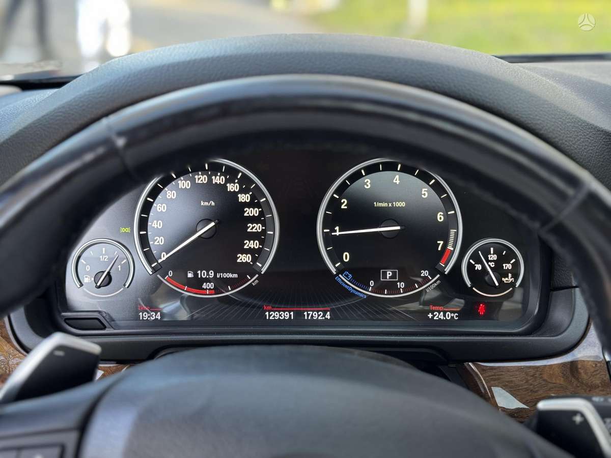 BMW 528, 2.0 l., Седан