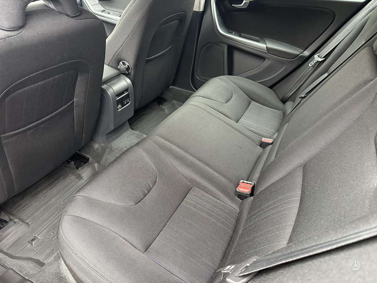 Volvo V60, 1.6 l., wagon