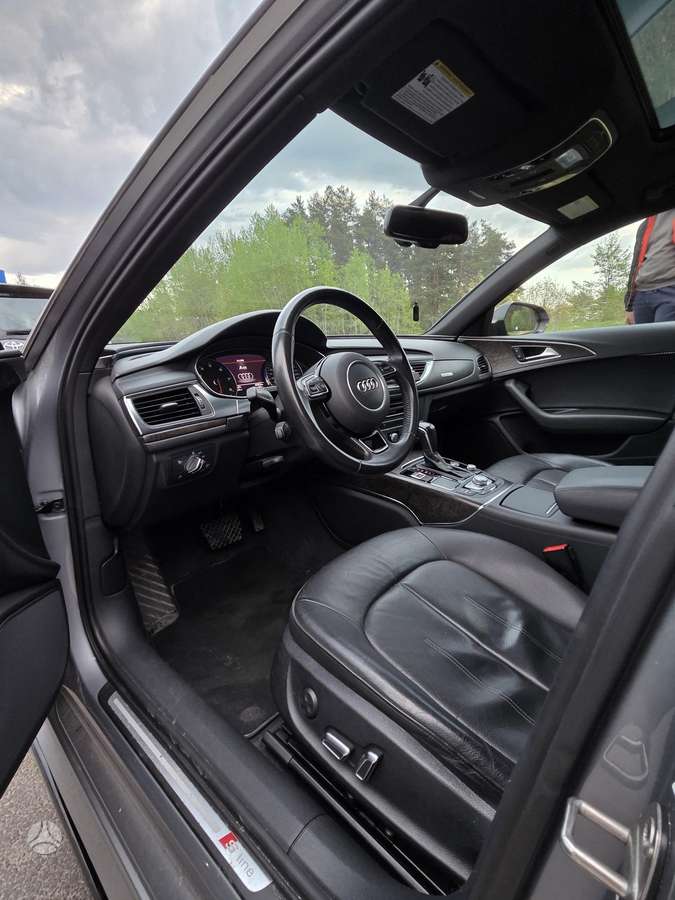 Audi A6, 2.0 l., Седан