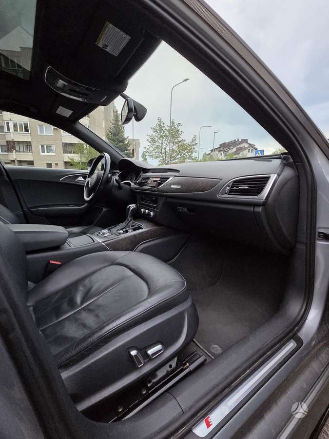 Audi A6, 2.0 l., Седан
