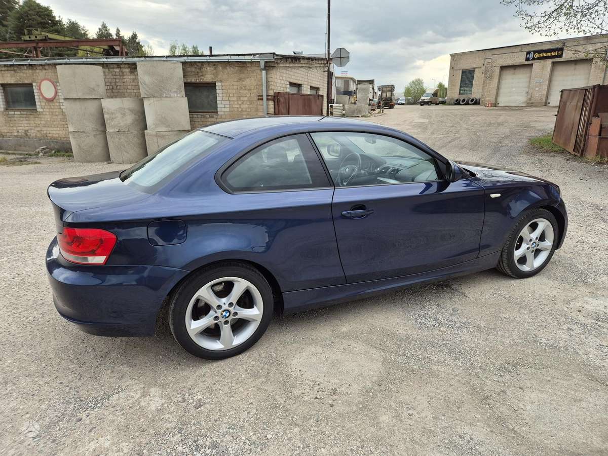 BMW 118, 2.0 l., Купе (coupe)