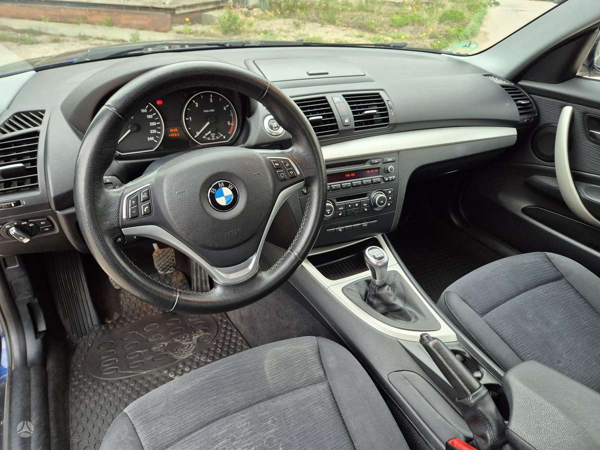 BMW 118, 2.0 l., coupe
