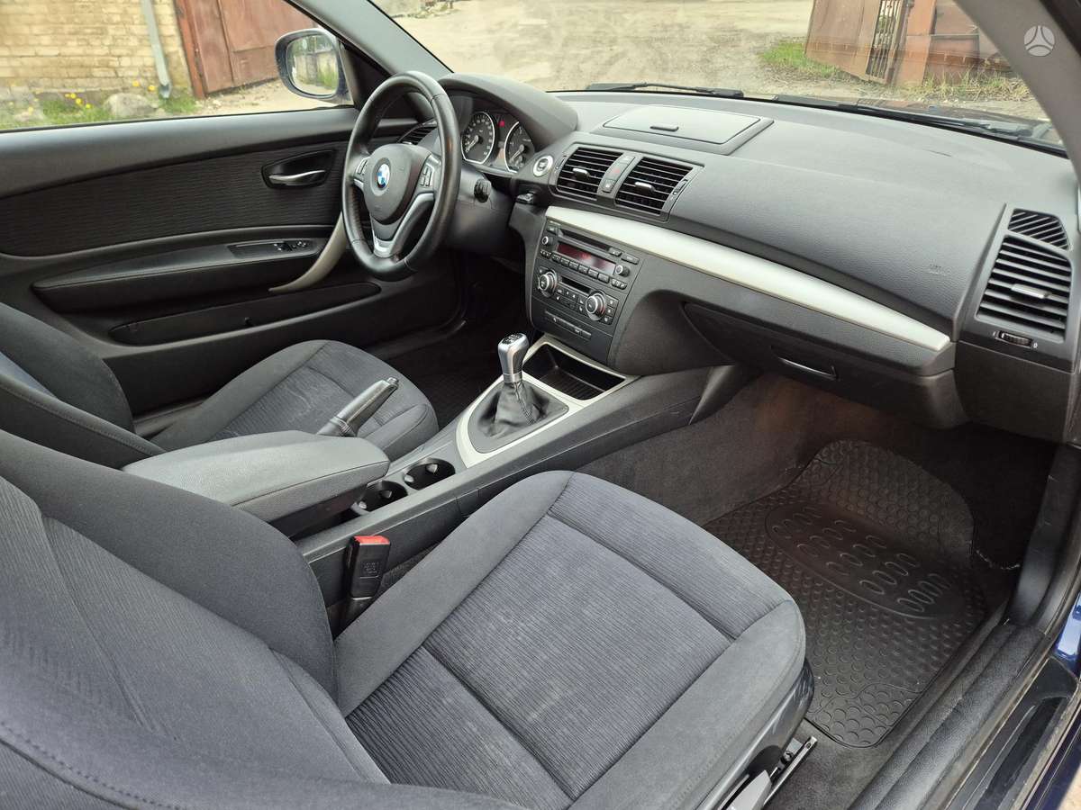 BMW 118, 2.0 l., coupe