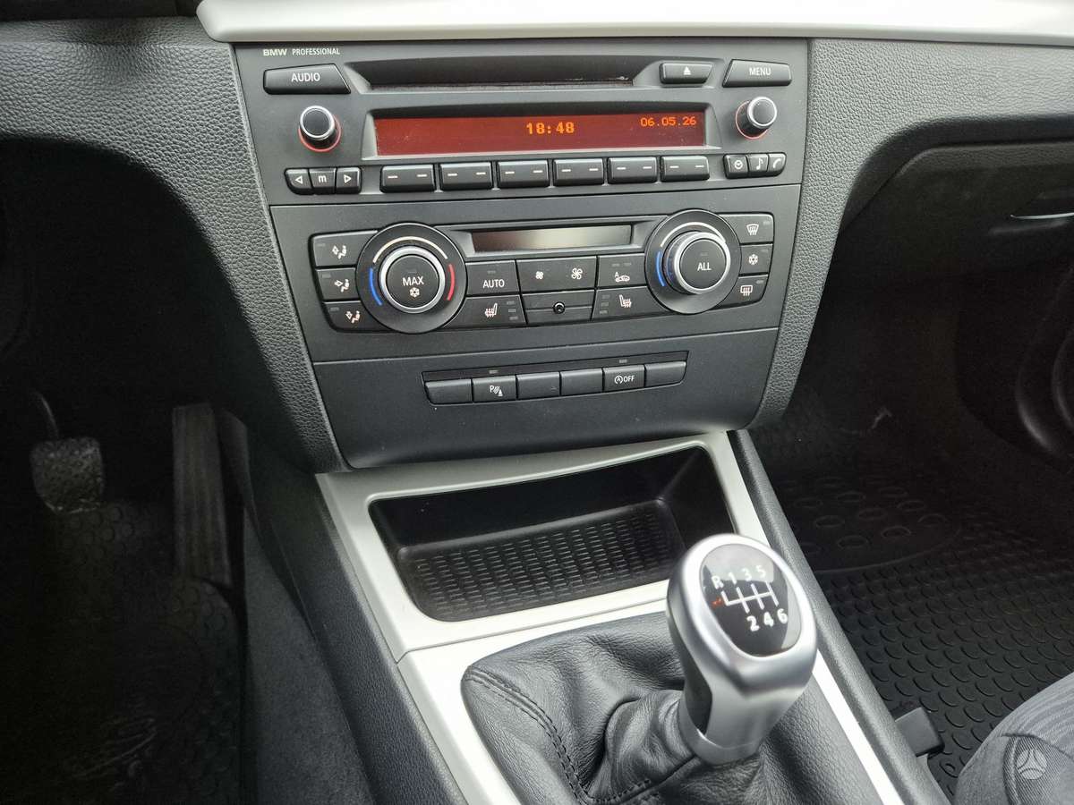 BMW 118, 2.0 l., coupe