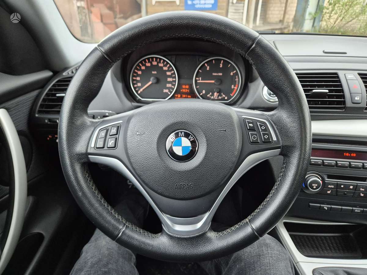 BMW 118, 2.0 l., coupe