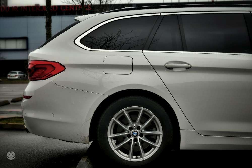 BMW 520, 2.0 l., wagon