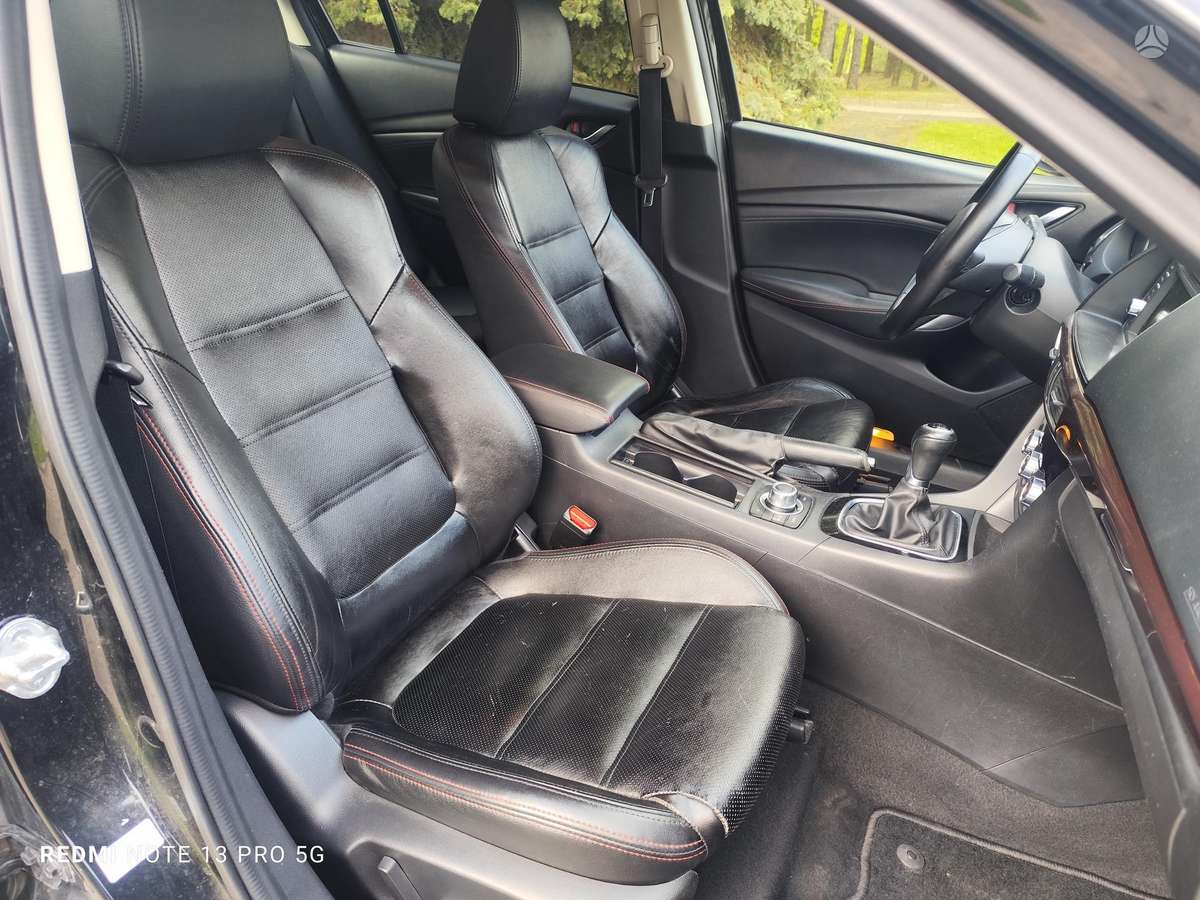 Mazda 6, 2.2 l., Седан