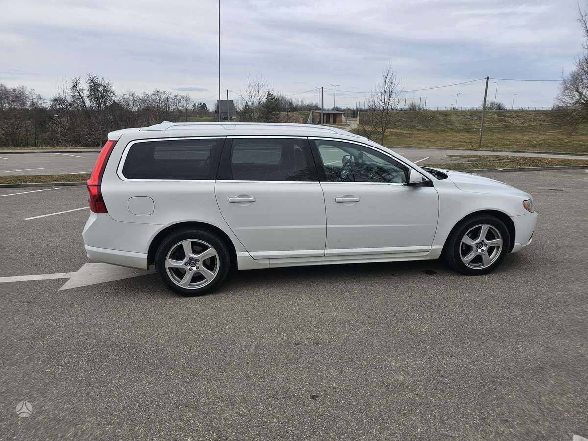 Volvo V70, 2.0 l., Универсал
