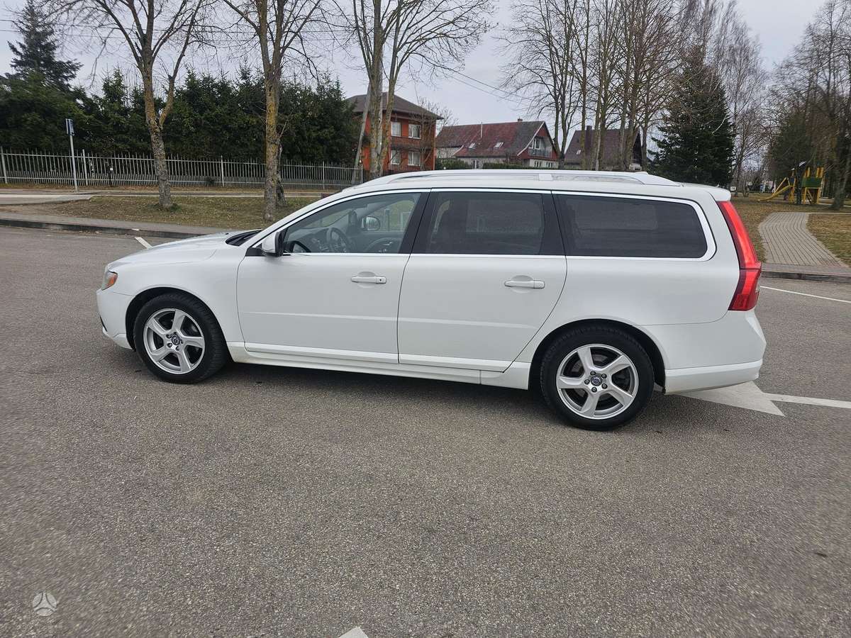 Volvo V70, 2.0 l., Универсал