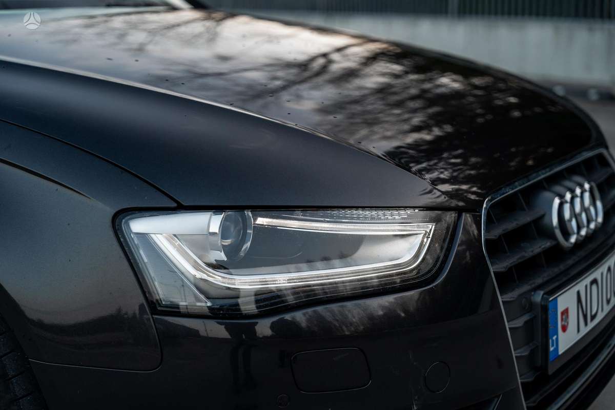 Audi A4, 3.0 l., universalas