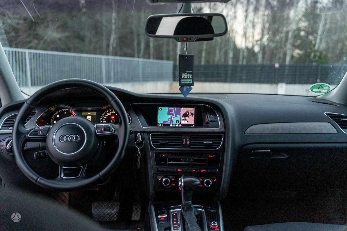 Audi A4, 3.0 l., universalas