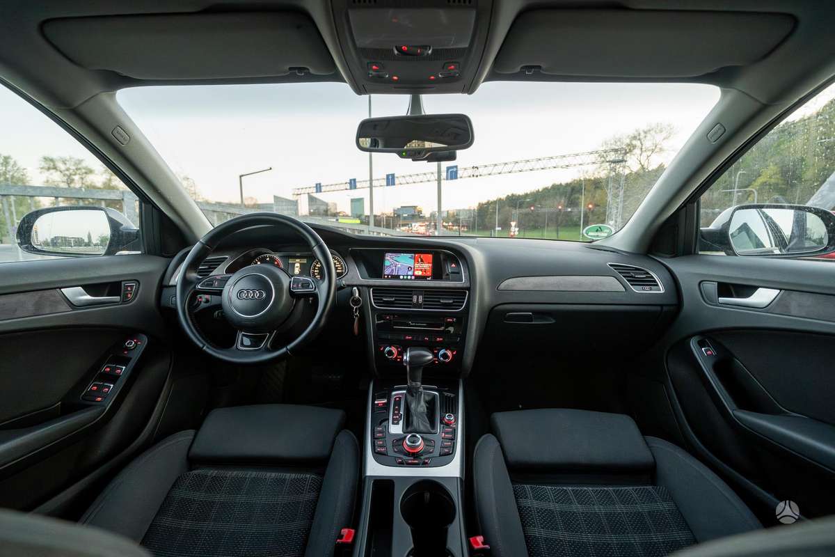 Audi A4, 3.0 l., universalas