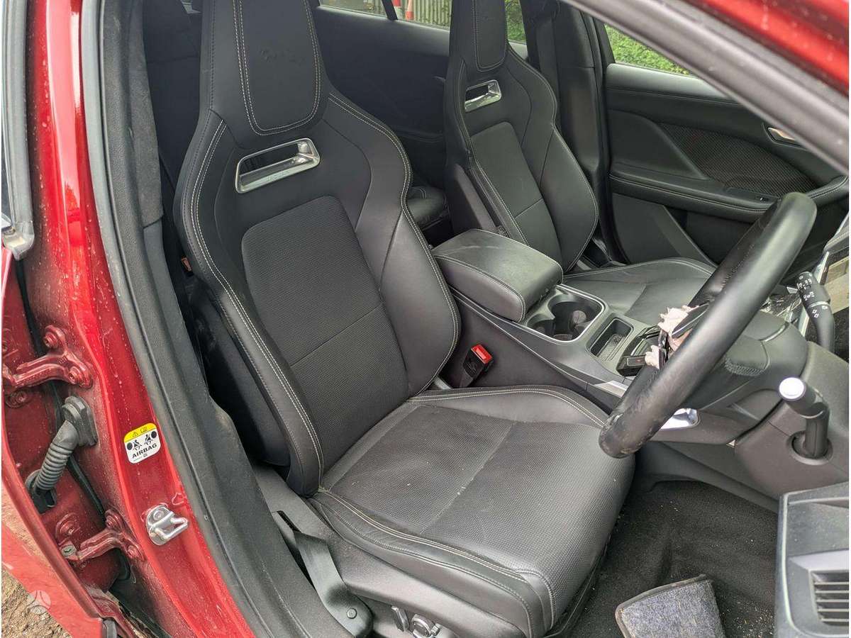 Jaguar I-Pace двигатель