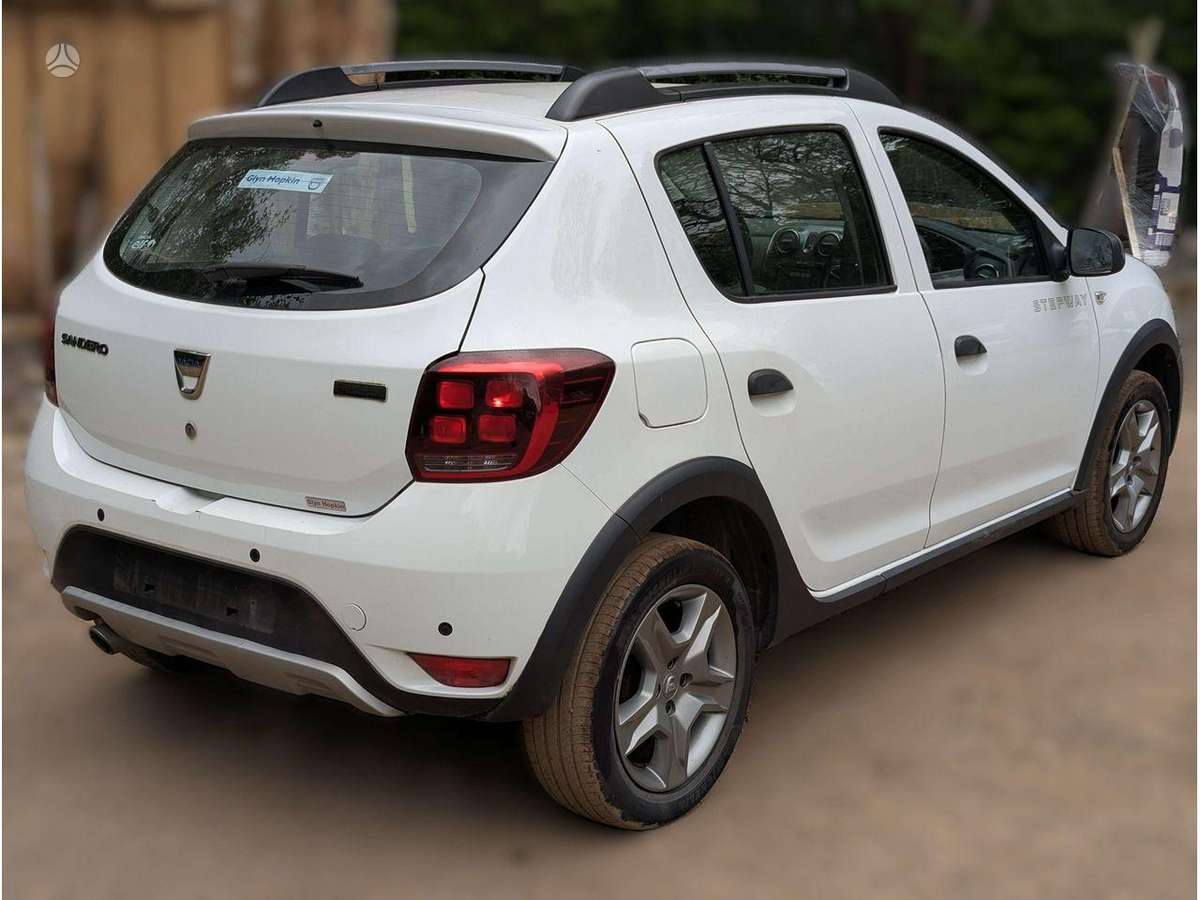 Dacia Sandero engine