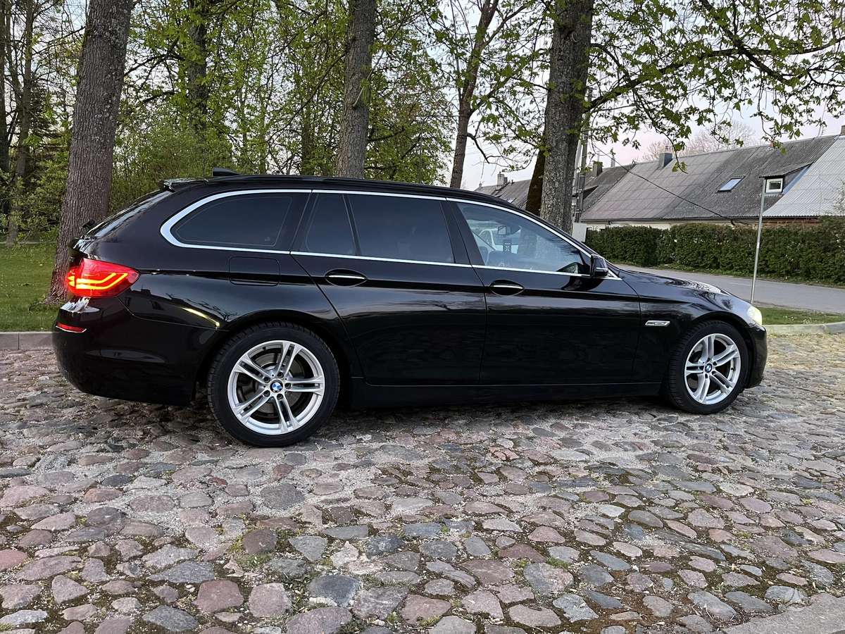 BMW 520, 2.0 l., wagon