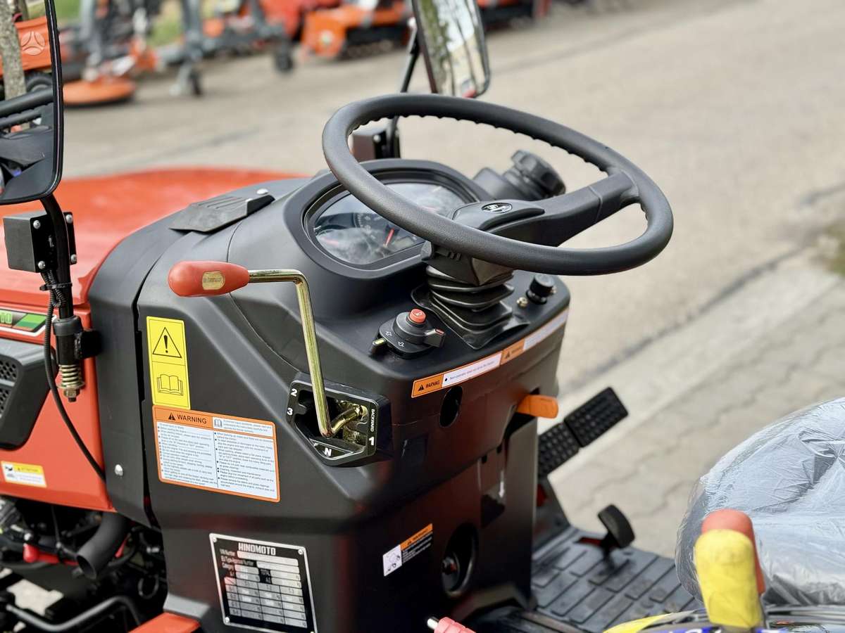 Hinomoto HM-3030, tractors