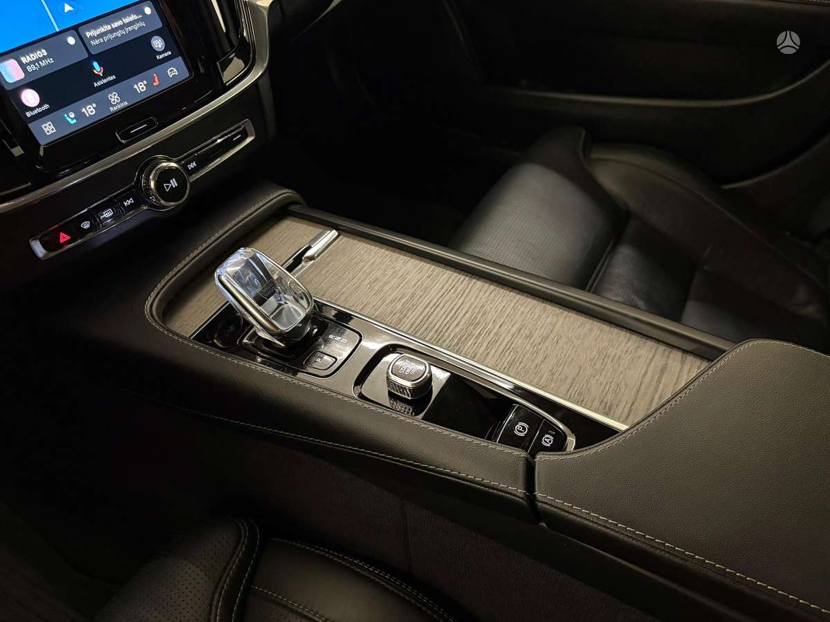 Volvo V90 - 9