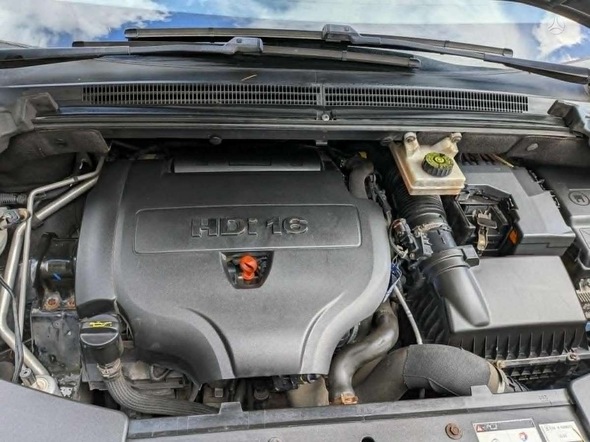 Citroen DS5, 2.0 l., Хэтчбек