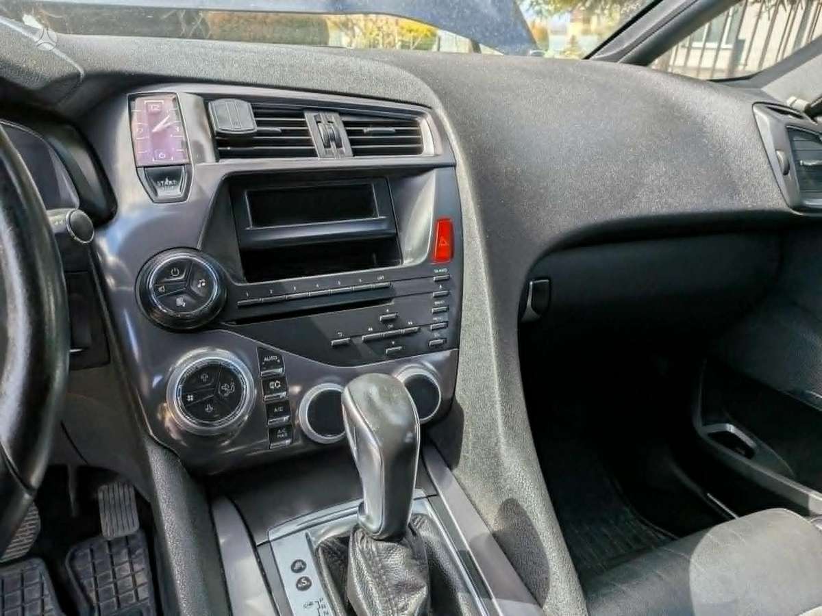 Citroen DS5, 2.0 l., hatchback