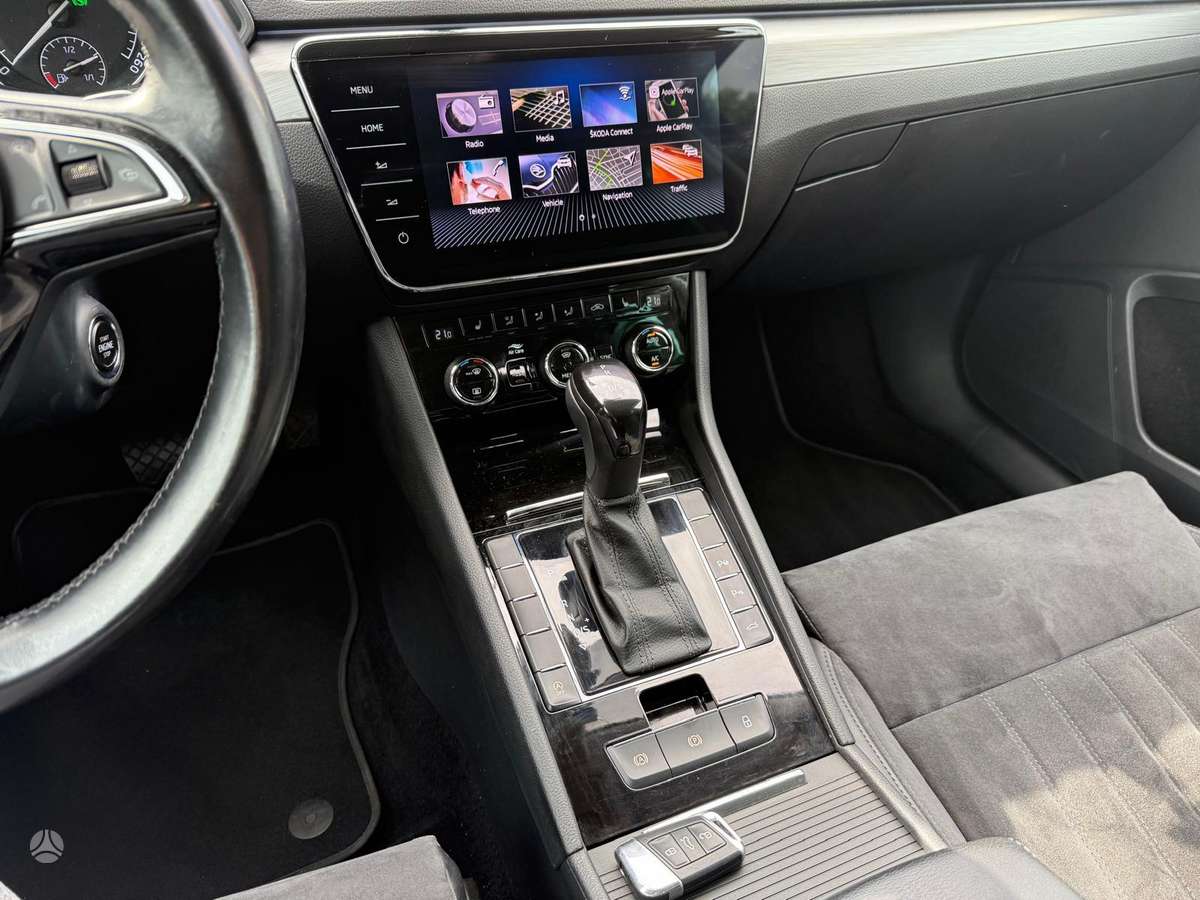 Škoda Superb - 8