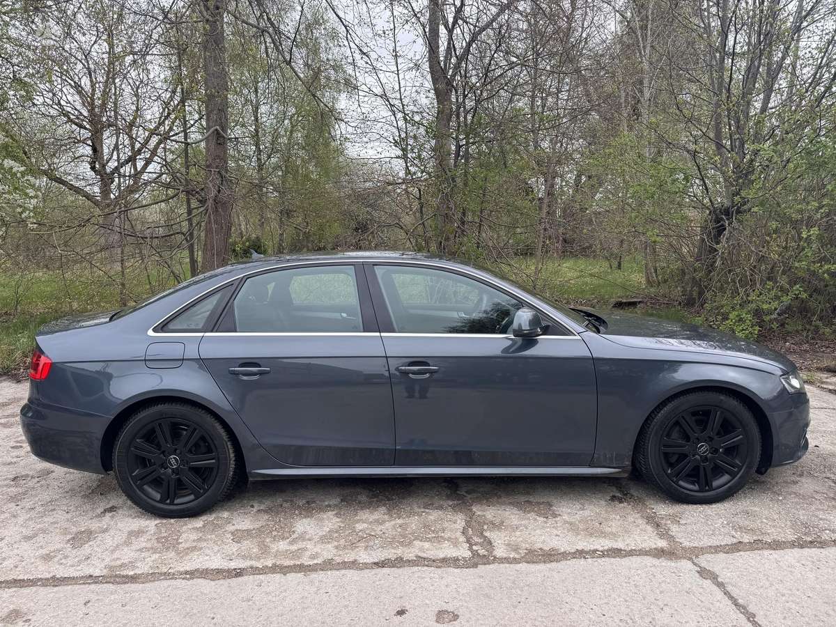 Audi A4, 2.7 l., Седан