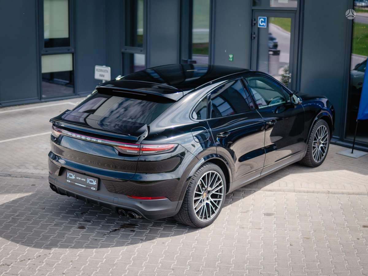 Porsche Cayenne Coupe - 12