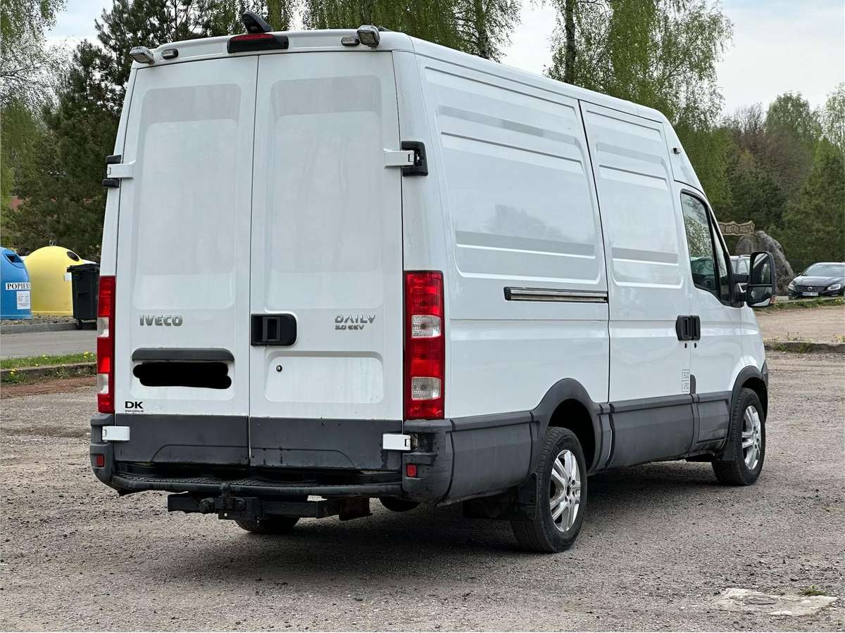 Iveco Daily, 3.0 l., cargo van