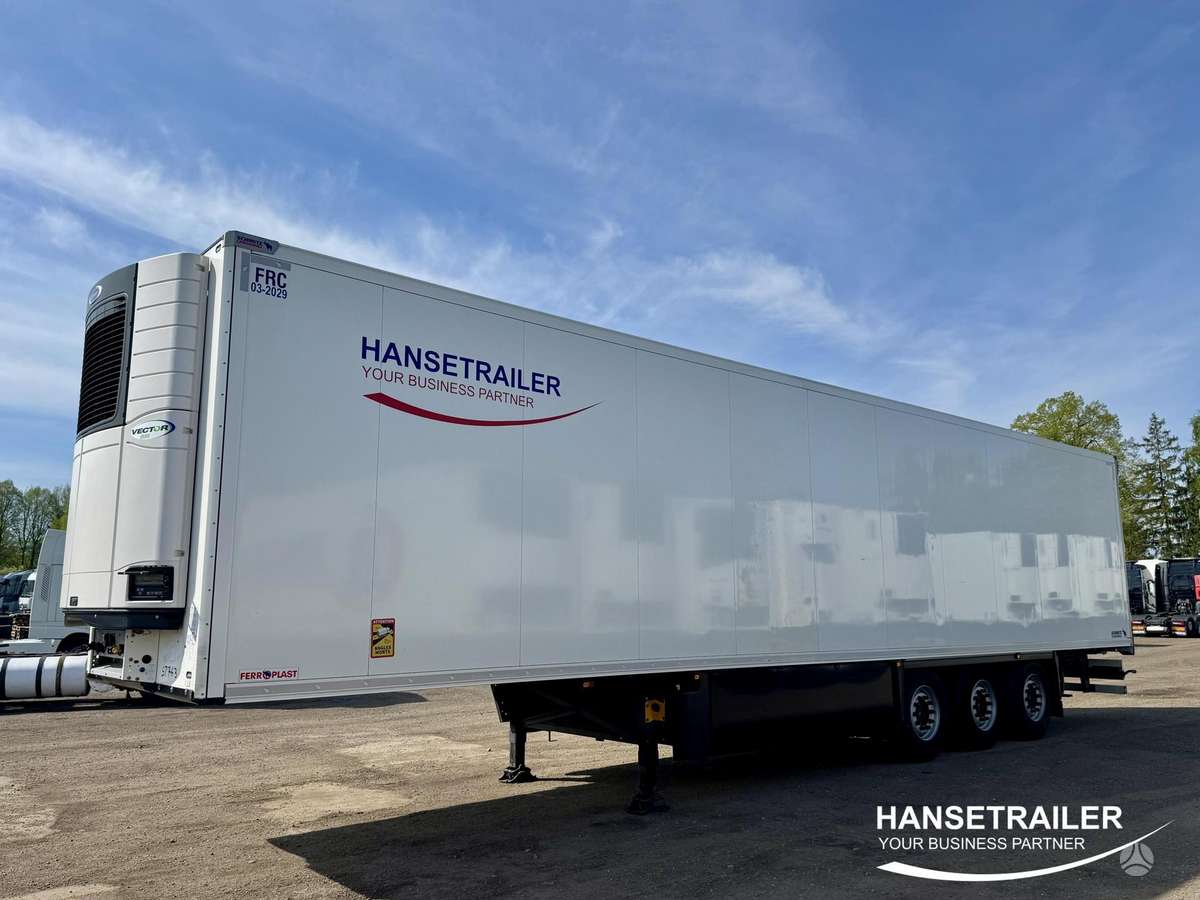 Schmitz SKO 24 FP45 Doppelstock, refrigerated