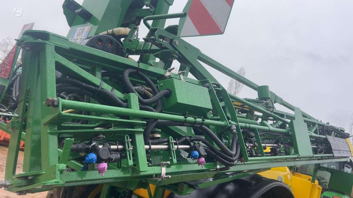 John Deere 732I, purkštuvai