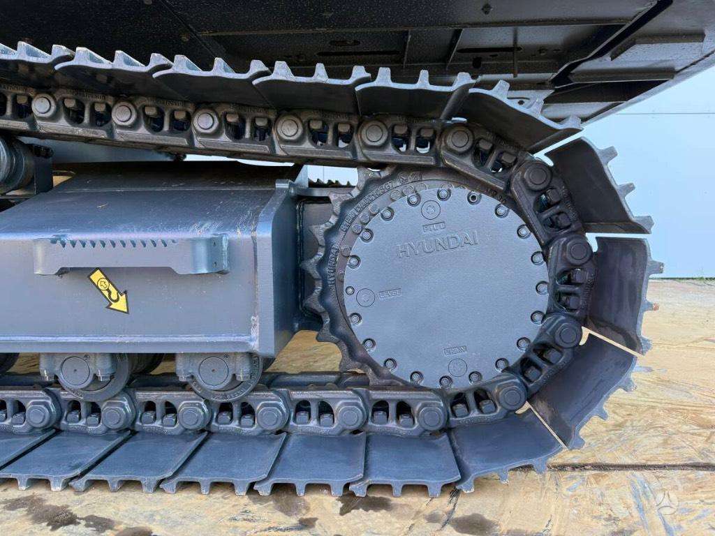 Hyundai R210, экскаваторы