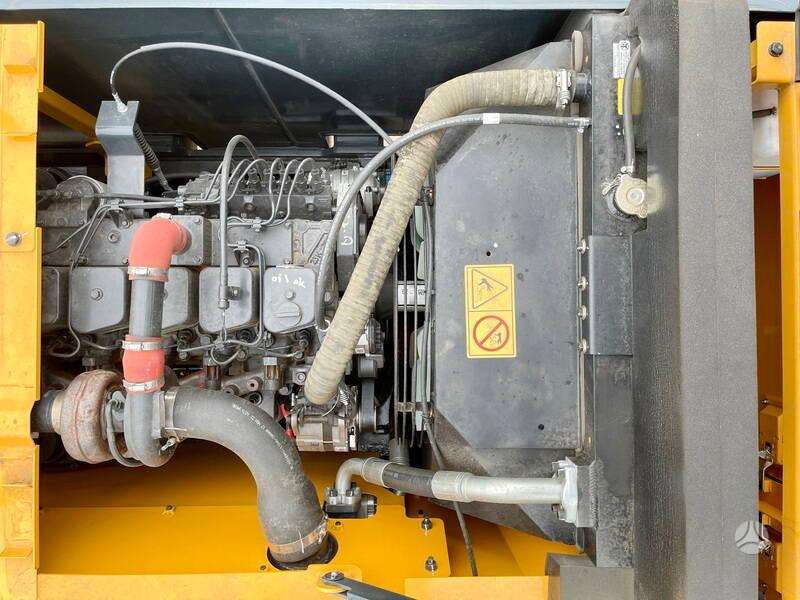 Hyundai R245, ekskavatoriai