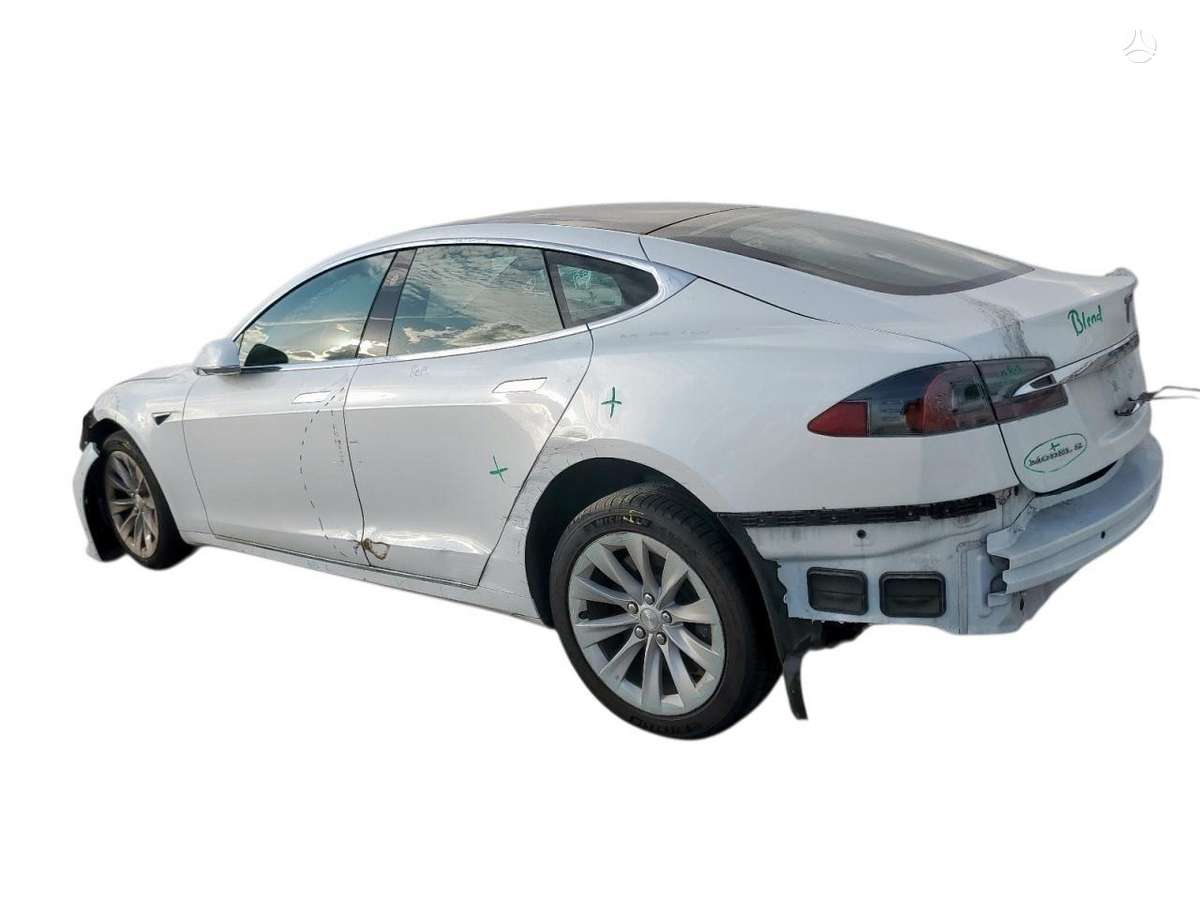Tesla Model S dalimis